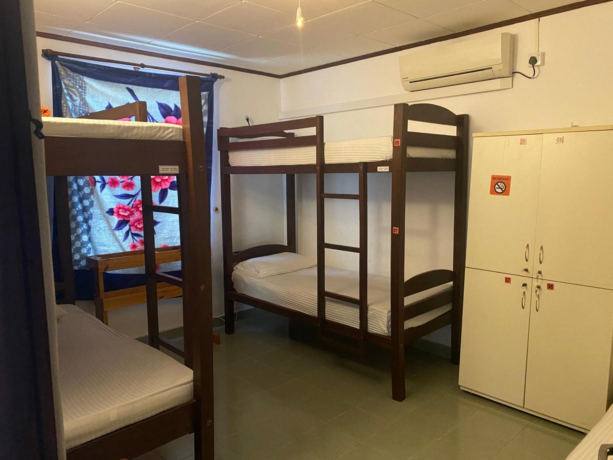 Sky Hostel Негомбо Екстер'єр фото