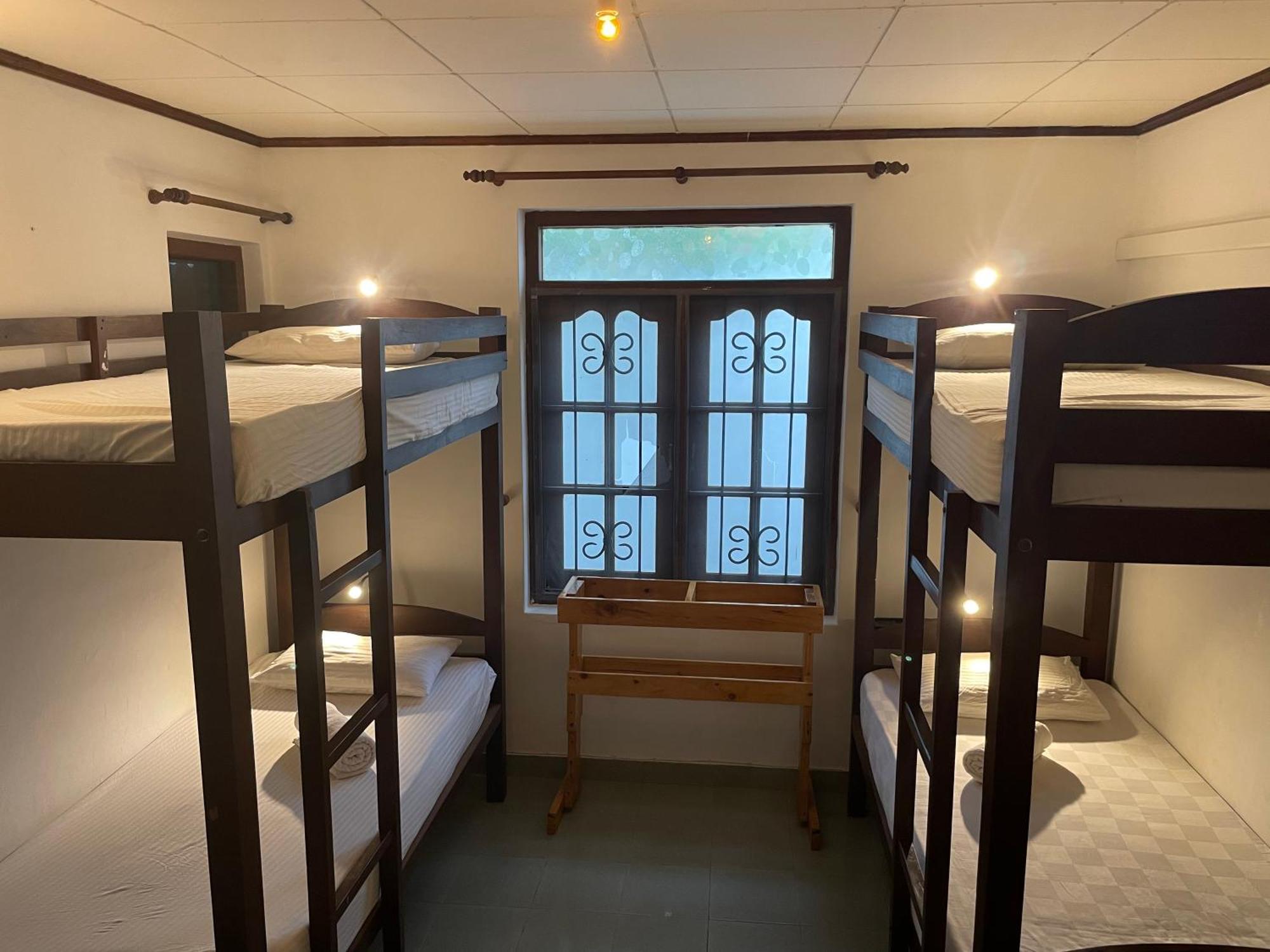 Sky Hostel Негомбо Екстер'єр фото